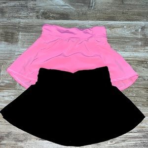 SKORT Built in draw string. Flowy and cute! Mint condition.